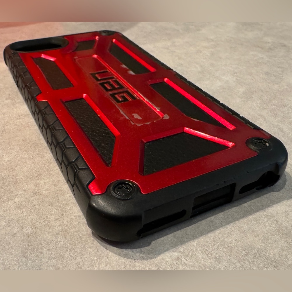 UAG Monarch iPhone 8 / 7 / 6s (Fits SE 2020)
